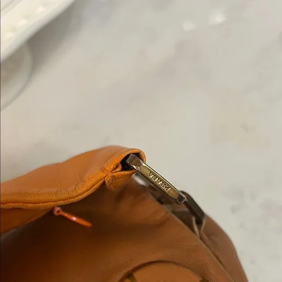 🦋 Prada Limited Edition Shoulder Bag - Picture 14 of 15